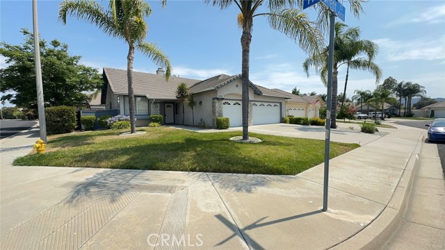 Detail Gallery Image 2 of 37 For 41146 Lorient Ct, Murrieta,  CA 92562 - 4 Beds | 2 Baths