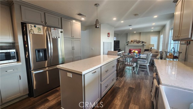 9244 Whitting Way, Riverside CA: https://media.crmls.org/medias/ca4cf24a-0c23-43c1-96e7-4509d7e5d89f.jpg