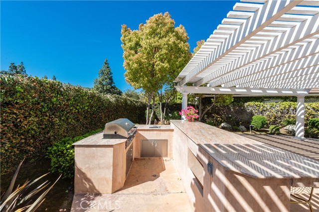 9 Sunrise, Irvine CA: https://media.crmls.org/medias/ca4d429c-63a2-490c-98b0-782b8c9eef1c.jpg