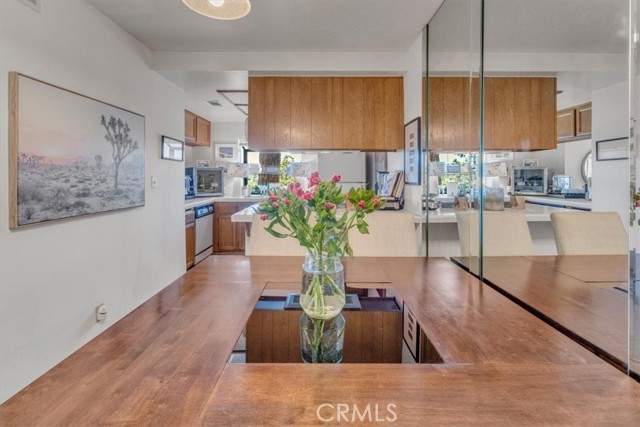 Detail Gallery Image 6 of 25 For 5728 Skyview Way #G,  Agoura Hills,  CA 91301 - 1 Beds | 1 Baths