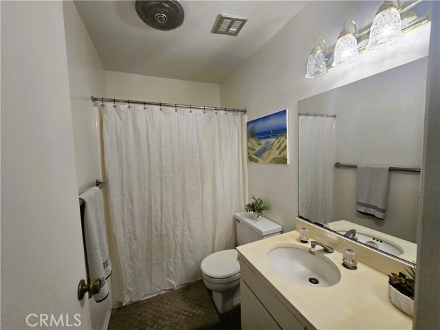 Detail Gallery Image 31 of 37 For 26487 Fairway Cir, Newhall,  CA 91321 - 2 Beds | 2 Baths