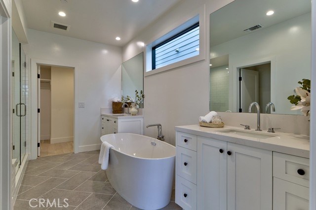 Detail Gallery Image 23 of 41 For 801 Delaware, Huntington Beach,  CA 92648 - 3 Beds | 3/1 Baths