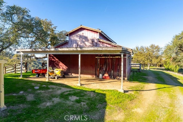 Detail Gallery Image 34 of 62 For 7975 Nacimiento Lake Dr, Paso Robles,  CA 93446 - 6 Beds | 3/1 Baths