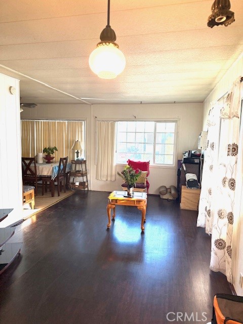 16601 Garfield Avenue, Paramount CA: https://media.crmls.org/medias/ca50000c-0a55-425b-b4e2-5dbae133512a.jpg