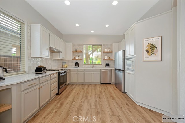 Detail Gallery Image 9 of 44 For 2821 Unity Pointe, Sacramento,  CA 95833 - 4 Beds | 2 Baths