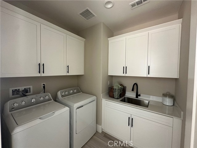 Detail Gallery Image 10 of 21 For 6600 Gotto Ln., Fontana,  CA 92336 - 4 Beds | 3 Baths