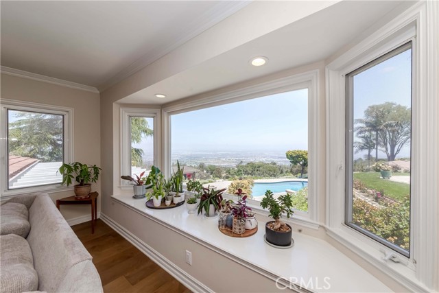 Detail Gallery Image 24 of 57 For 1 Hackamore Rd, Rolling Hills,  CA 90274 - 4 Beds | 3/1 Baths