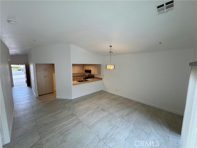 Detail Gallery Image 10 of 37 For 1961 S Camino Real #2,  Palm Springs,  CA 92264 - 2 Beds | 2 Baths