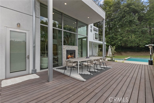 16424 Marbro Drive, Encino CA: https://media.crmls.org/medias/ca52ae4c-c4bf-47e7-90bd-435105b700ce.jpg