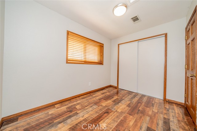 Detail Gallery Image 11 of 39 For 1724 Thrush, Wrightwood,  CA 92397 - 1 Beds | 1 Baths