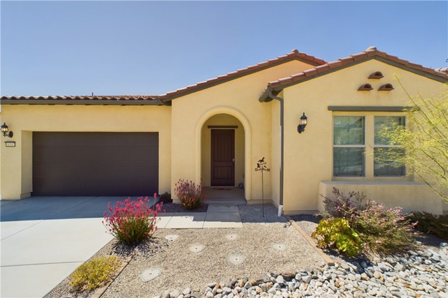 Detail Gallery Image 4 of 36 For 11537 Alton Dr, Corona,  CA 92883 - 2 Beds | 2 Baths