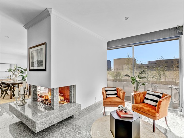 Detail Gallery Image 6 of 34 For 1333 S Beverly Glen Bld #402,  Los Angeles,  CA 90024 - 5 Beds | 5/1 Baths