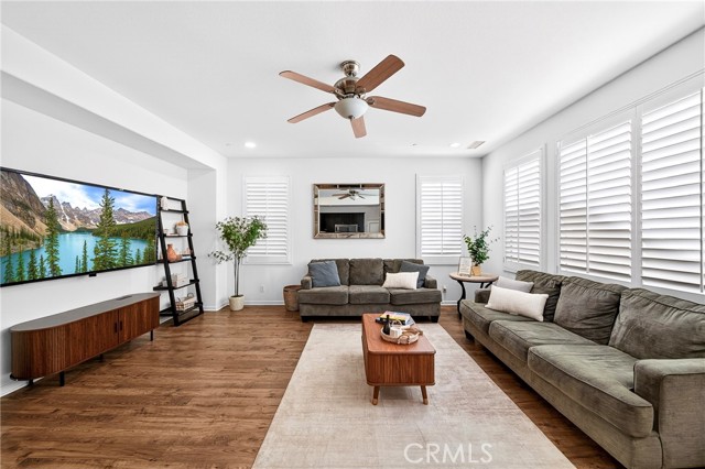 Detail Gallery Image 9 of 30 For 302 E Bridenbecker Ave, La Habra,  CA 90631 - 4 Beds | 2/1 Baths