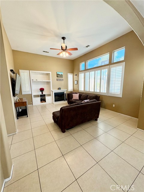 Image 4 of 16 For 1156 Foothill Drive