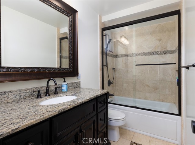 Image 20 of 39 For 17582 Meredith Dr.