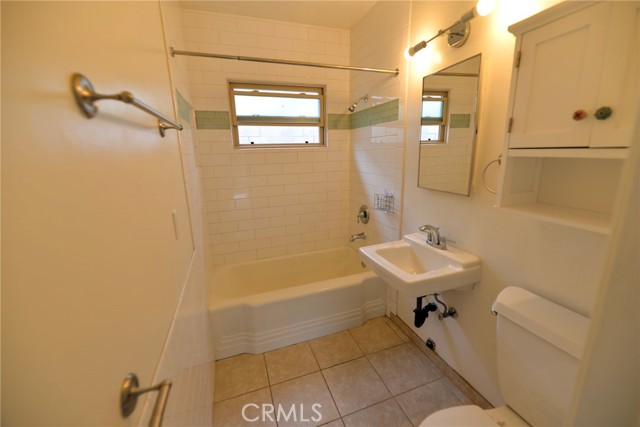 124 Avenida Miramar, San Clemente CA: https://media.crmls.org/medias/ca56408f-145c-495a-98ff-9f53a0379153.jpg