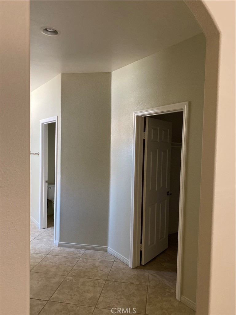 https://media.crmls.org/medias/ca56d9f8-35e1-4fda-b029-65cd8d4ac627.jpg?preset=X-Large