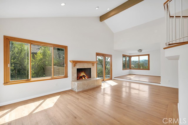 22210 Miston Drive, Woodland Hills CA: https://media.crmls.org/medias/ca5828f7-baa9-43e5-832c-1cbd6077569a.jpg