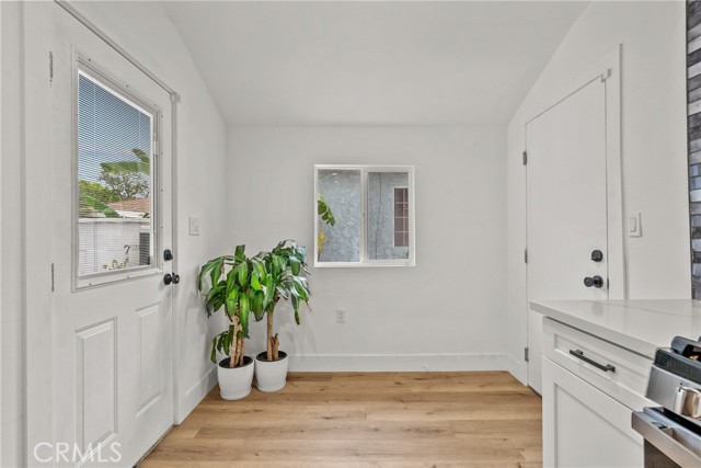 13817 Bromwich Street, Arleta CA: https://media.crmls.org/medias/ca58eee8-6d1d-40ae-9f84-f5d1c14bed0b.jpg