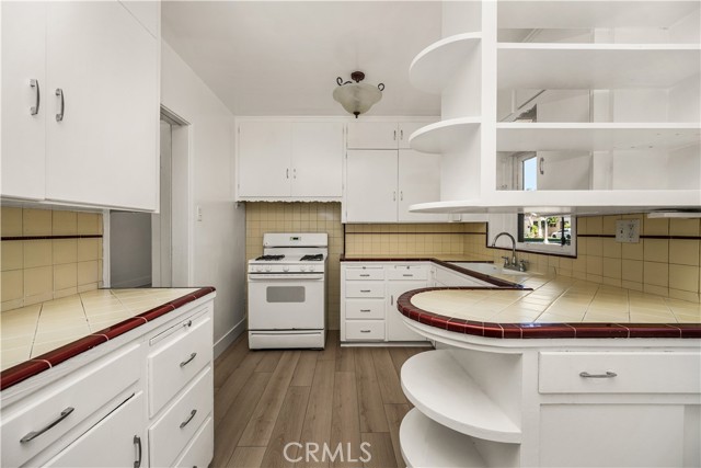 Detail Gallery Image 17 of 41 For 3980 Linwood, Riverside,  CA 92506 - 2 Beds | 2 Baths