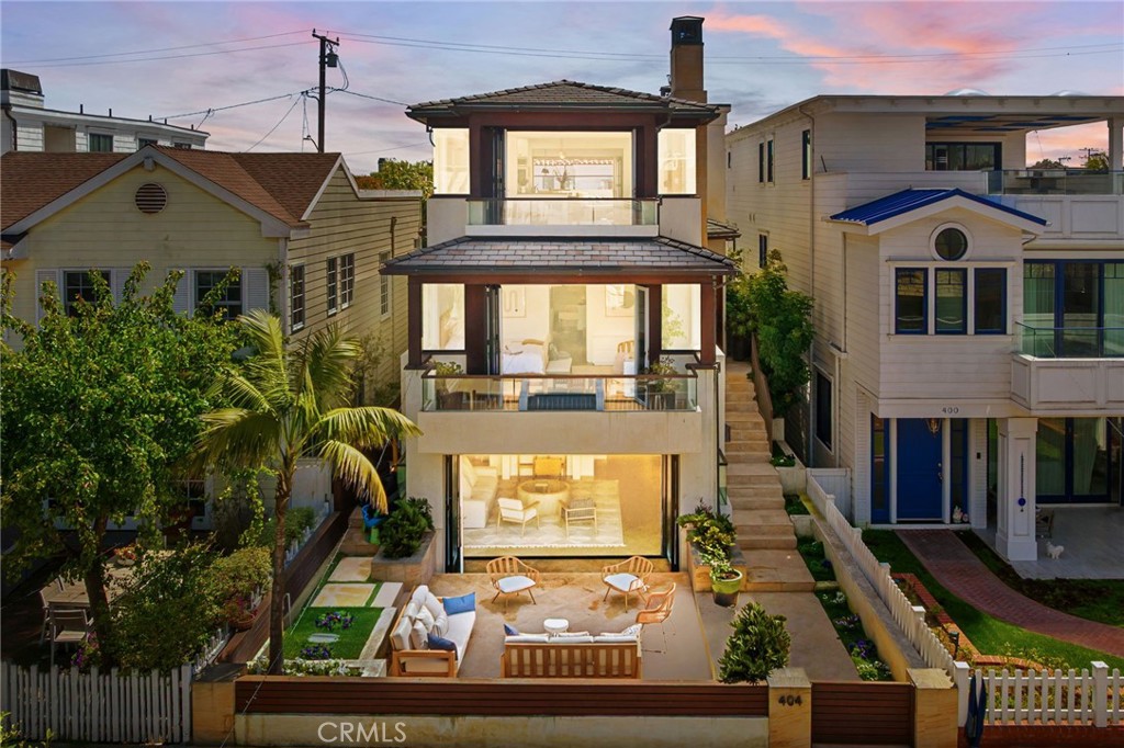 404 9th Street