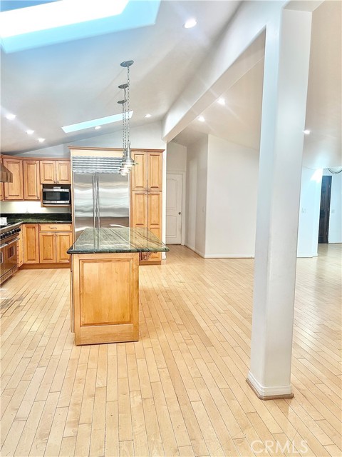 Detail Gallery Image 2 of 25 For 5539 Fairview Pl, Agoura Hills,  CA 91301 - 4 Beds | 3 Baths
