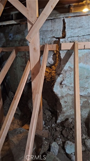 Foundation damage