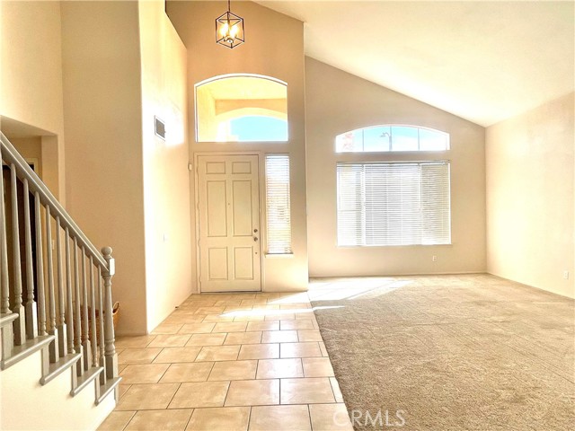 Detail Gallery Image 16 of 25 For 2371 Moonridge Cir, Corona,  CA 92879 - 5 Beds | 2/1 Baths