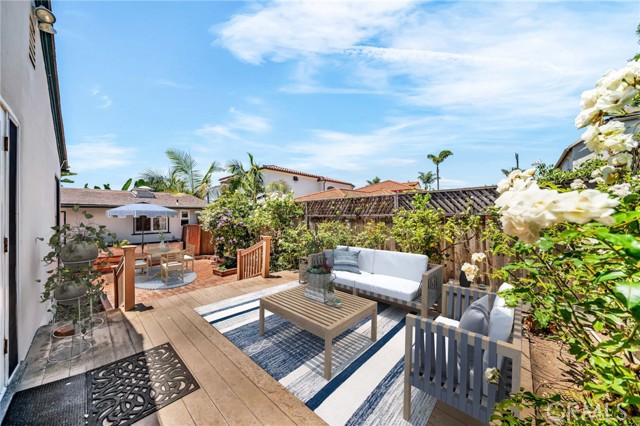 616 Rushville Street, La Jolla CA: https://media.crmls.org/medias/ca5ba221-44b2-4a1c-96e9-75dae0a422f7.jpg
