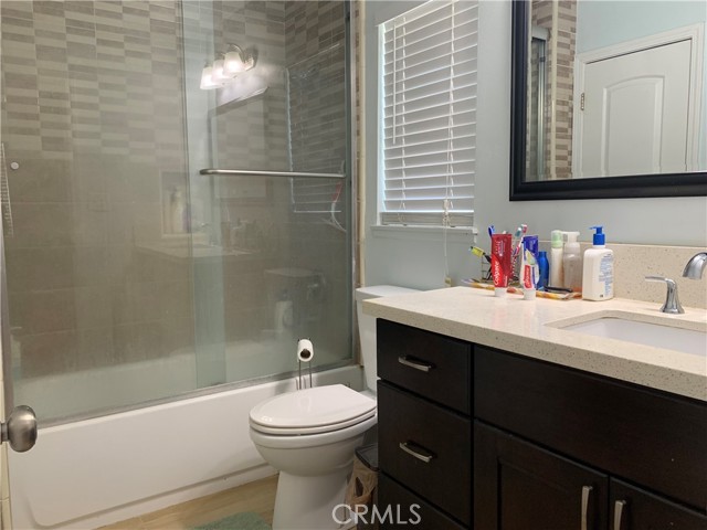 Detail Gallery Image 5 of 8 For 1638 Grove Pl, Fullerton,  CA 92831 - 4 Beds | 2 Baths
