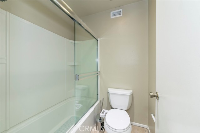 Detail Gallery Image 19 of 33 For 24121 High Knob #C,  Diamond Bar,  CA 91765 - 2 Beds | 2/1 Baths