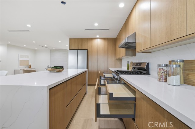 Detail Gallery Image 17 of 46 For 9651 Comanche, Chatsworth,  CA 91311 - 3 Beds | 2 Baths