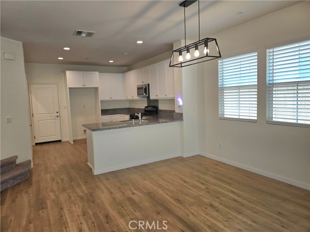 5374 N Alumni Lane, San Bernardino CA: https://media.crmls.org/medias/ca5d466d-c4c6-495d-9517-3d66bdf8f32f.jpg
