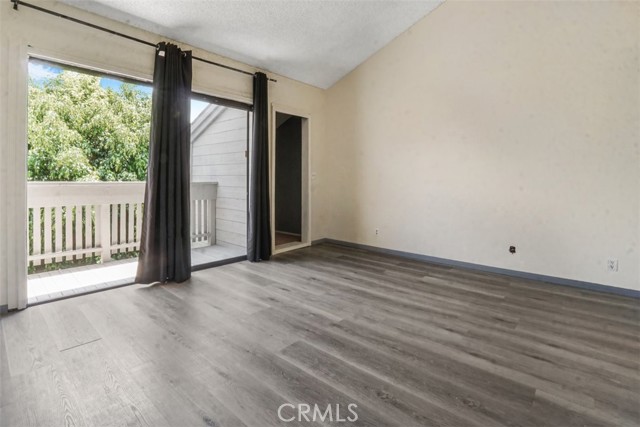 2220 E Chapman Avenue, Fullerton CA: https://media.crmls.org/medias/ca5e3545-1b81-41c5-8fd7-be2d6fb0ec20.jpg
