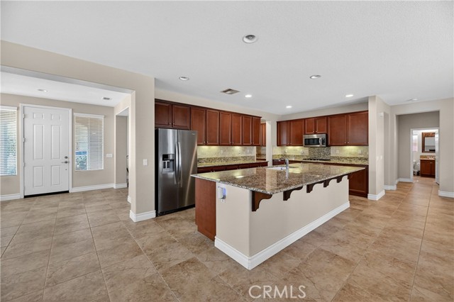 Detail Gallery Image 13 of 63 For 36461 Gambrel Gate Lane, Winchester,  CA 92596 - 4 Beds | 3 Baths