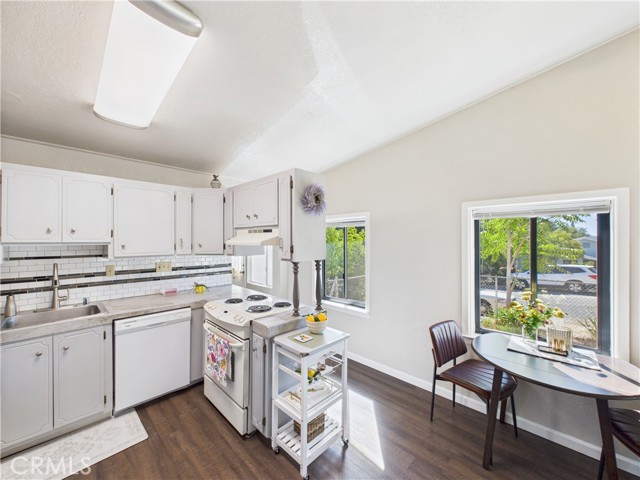 Detail Gallery Image 4 of 17 For 5130 Bullion St, Mariposa,  CA 95338 - 5 Beds | 2 Baths