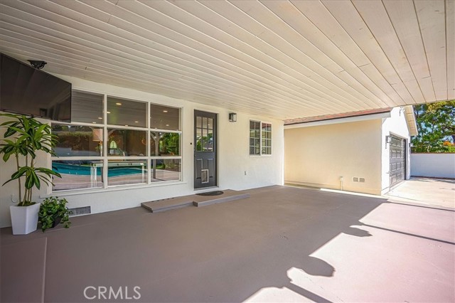 1375 N Euclid Avenue, Upland CA: https://media.crmls.org/medias/ca5eaf62-a2d8-4ad6-b377-58f7601b946b.jpg