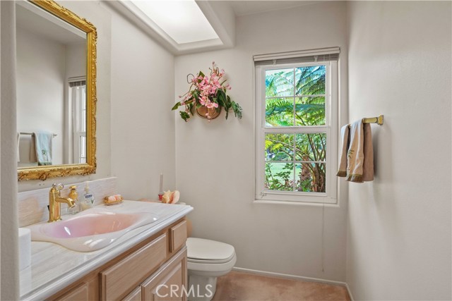 Detail Gallery Image 16 of 41 For 2124 Cervato Dr, Camarillo,  CA 93012 - 4 Beds | 2/1 Baths