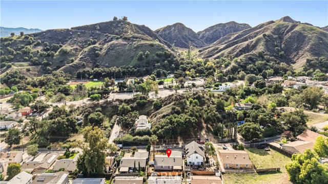 Detail Gallery Image 6 of 20 For 30257 Trellis Rd, Val Verde,  CA 91384 - 3 Beds | 2 Baths