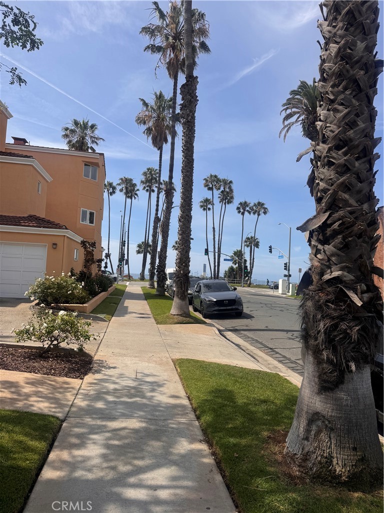 https://media.crmls.org/medias/ca60dbca-5ddd-4075-85fd-e29b4b889306.jpg?preset=X-Large