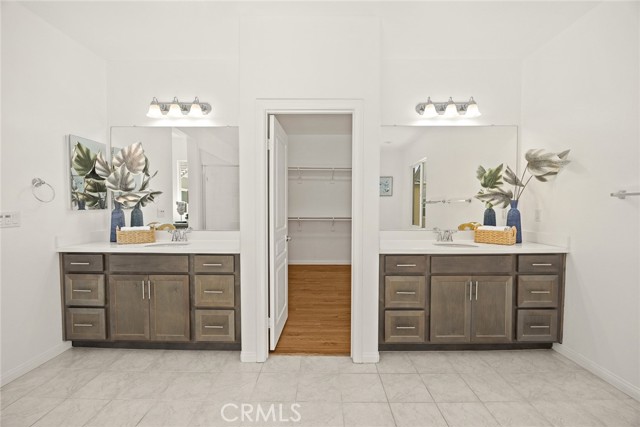 16114 Almond Avenue, Chino CA: https://media.crmls.org/medias/ca610e6f-f8a0-43c1-8628-33ebcfd01a0e.jpg