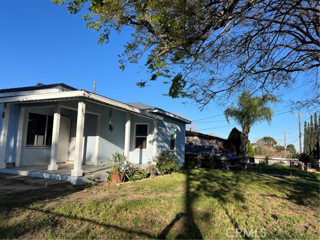 Detail Gallery Image 3 of 25 For 979 W Nicolet, Banning,  CA 92220 - 2 Beds | 1 Baths