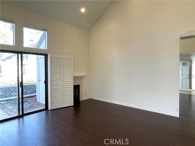 Detail Gallery Image 5 of 23 For 27 Briarglen #10, Irvine,  CA 92614 - 2 Beds | 2 Baths