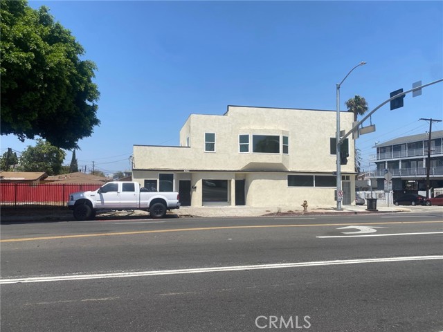 3201 W Florence