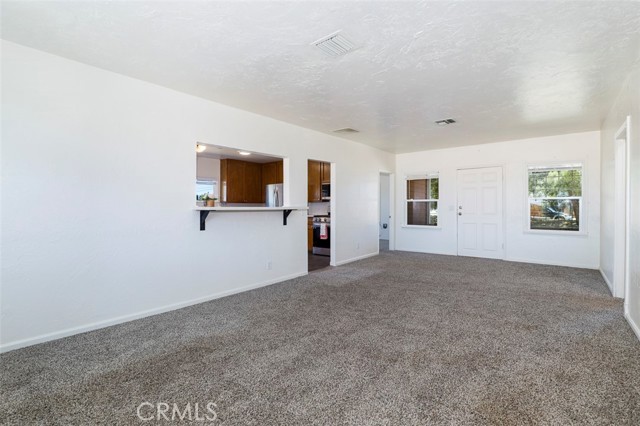 Detail Gallery Image 9 of 40 For 5357 W Avenue L, Lancaster,  CA 93536 - 3 Beds | 2 Baths