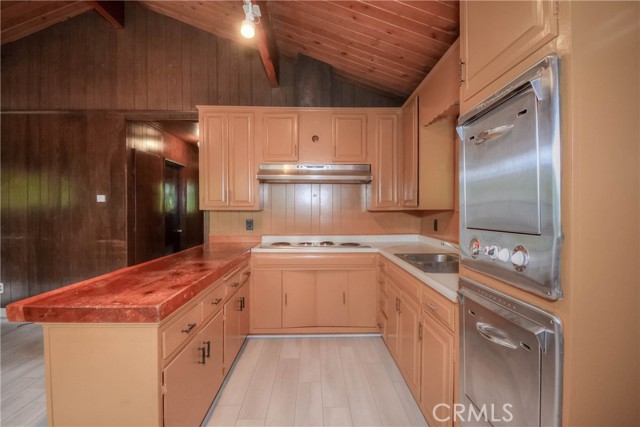 14109 Meadow Lane, Lytle Creek CA: https://media.crmls.org/medias/ca6540eb-87e0-4039-a70e-255f90cdd5d8.jpg