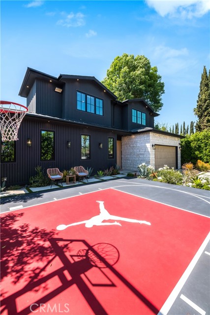 Detail Gallery Image 6 of 48 For 5517 Allott Ave, Sherman Oaks,  CA 91401 - 5 Beds | 6 Baths