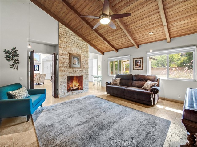 Detail Gallery Image 9 of 21 For 5425 Brentwood Pl, Yorba Linda,  CA 92887 - 4 Beds | 2/1 Baths