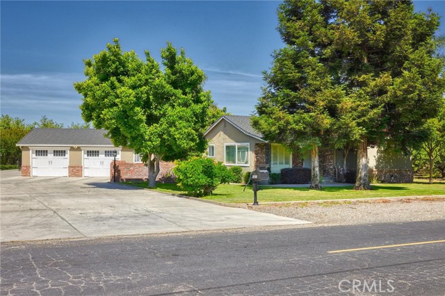 Detail Gallery Image 2 of 30 For 1431 Clark Rd, Modesto,  CA 95358 - 3 Beds | 2 Baths
