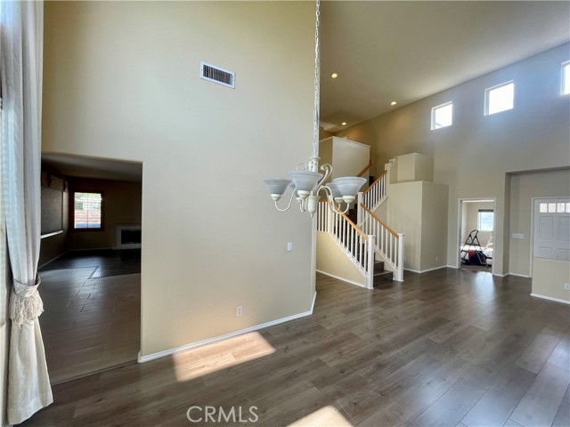 Detail Gallery Image 6 of 19 For 16376 Skyridge Dr, Riverside,  CA 92503 - 4 Beds | 3 Baths